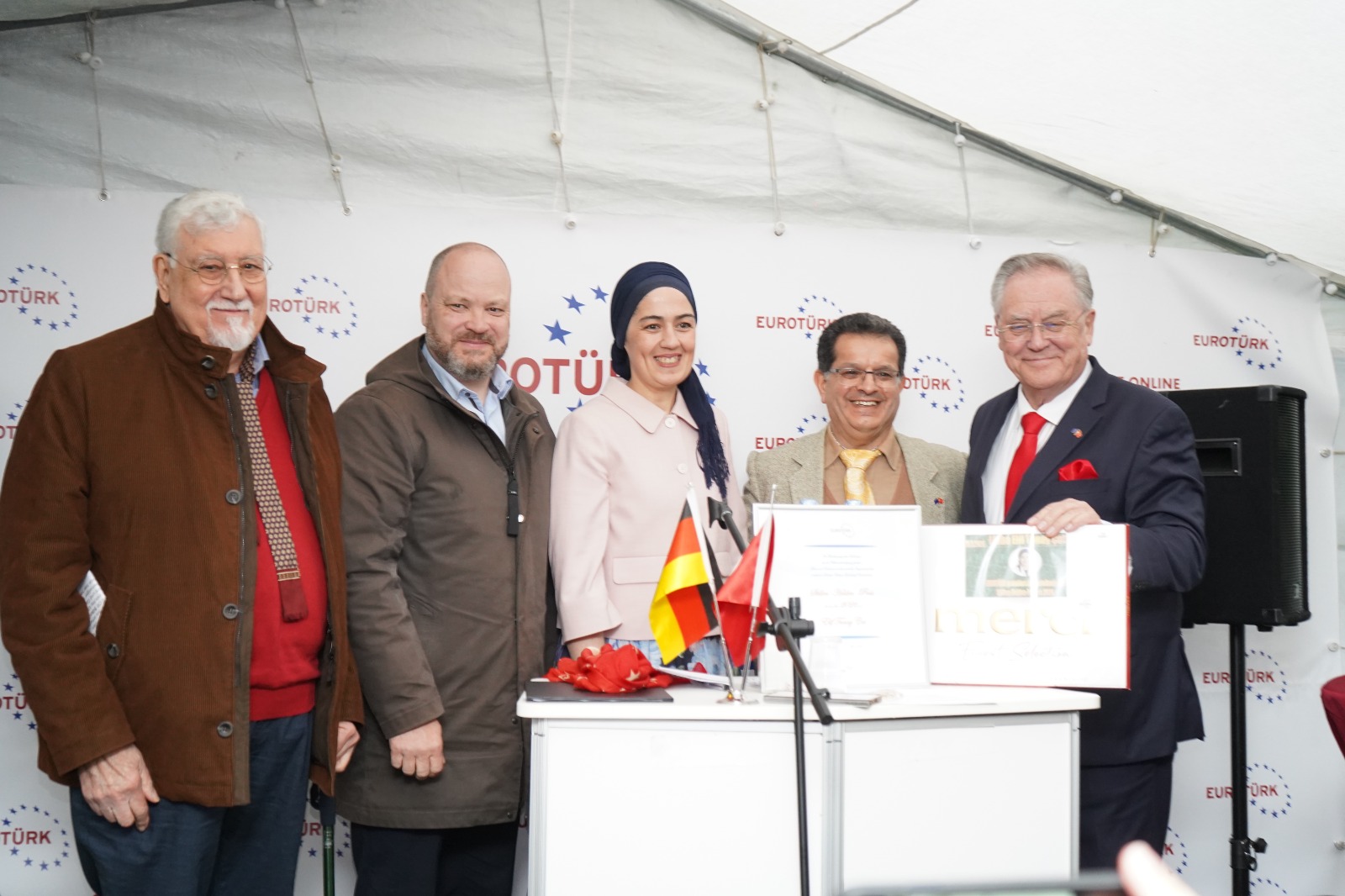 Ein unvergesslicher Tag für das Ehrenamt: Elif Tunay-Çot erhält den Stille-Helden-Preis 2026